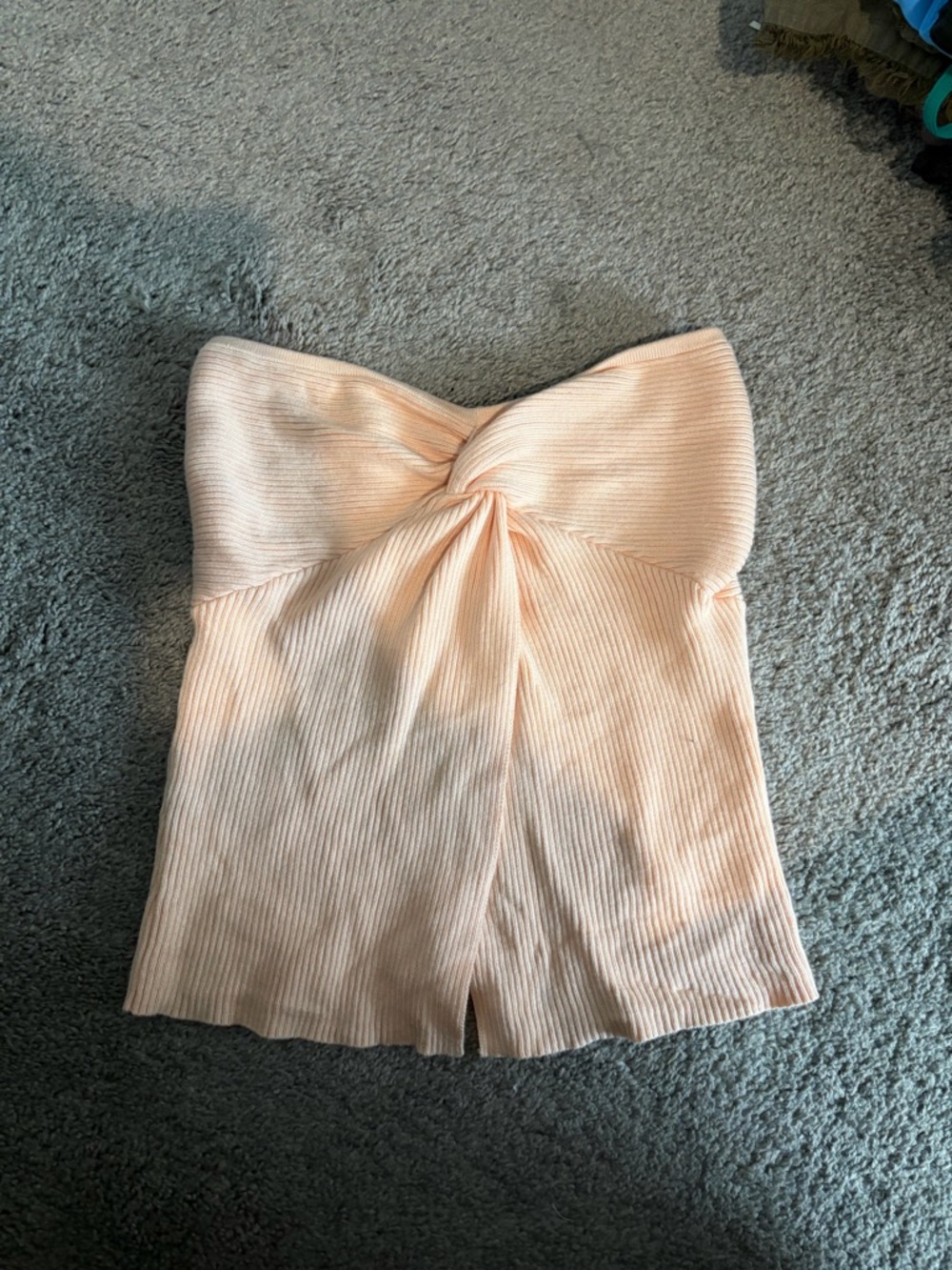 Abercrombie & Fitch Strapless Twist Ribbed Top in Light Peach